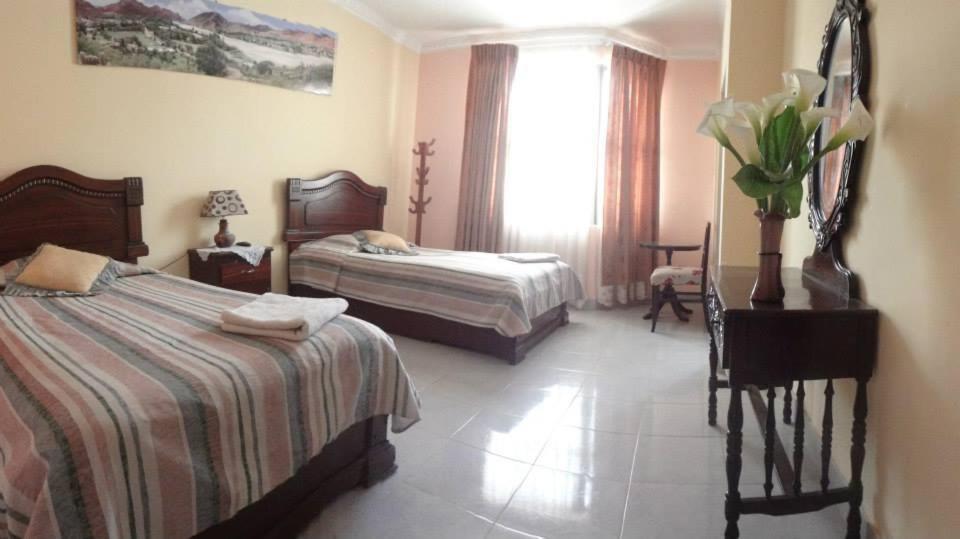 Hotel La Torre Тупиза Екстериор снимка